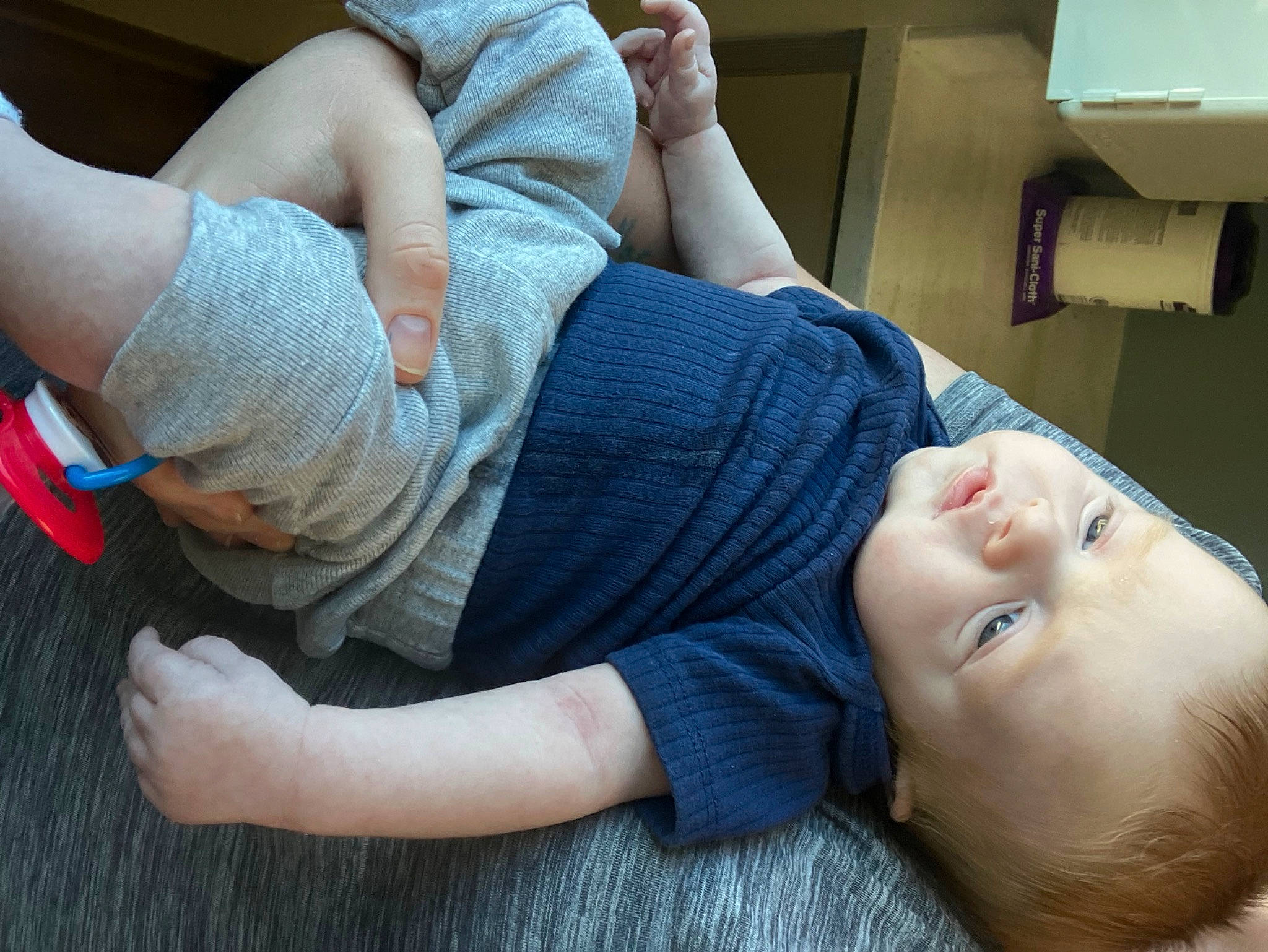 Avery is registered to the contest to win money with this photo: abdomen, comfort, elbow, finger, flooring, gesture, hand, happy, human_body, human_leg, joint, knee, mouth, muscle, neck, person, shoulder, skin, thigh, toddler