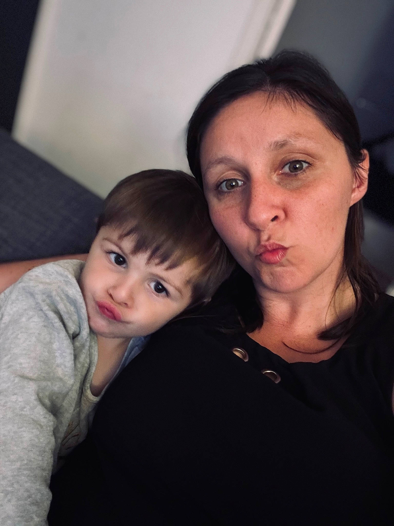 Kayron participe au concours pour gagner de l'argent avec cette photo : black_hair, brown_hair, cheek, child, chin, comfort, event, eyebrow, eyelash, face, flash_photography, fun, gesture, happy, iris, lip, nose, person, shoulder, skin