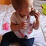 Léana a rejoint le concours — aidez-le/la à gagner de superbes lots ! baby, beauty, cheek, child, finger, hand, play, sitting, skin, toddler