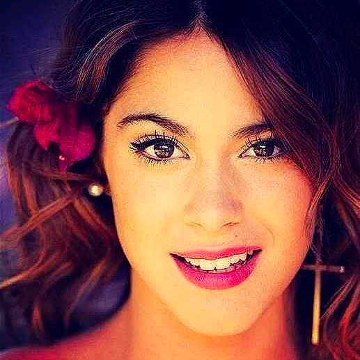 Maylie participe au concours pour gagner de l'argent avec cette photo :