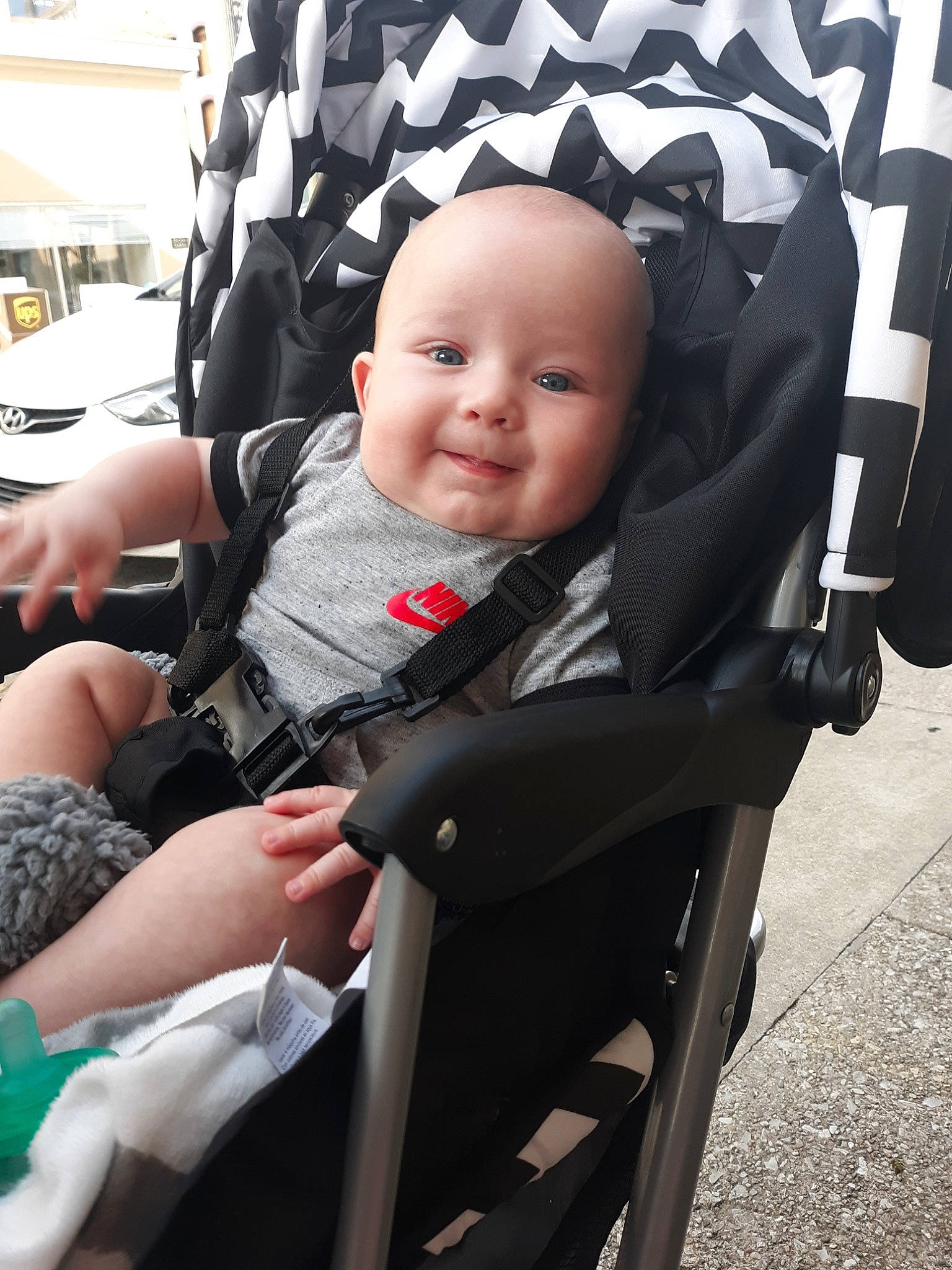 Oakley is registered to the contest to win money with this photo: baby, baby_carriage, baby_in_car_seat, baby_products, car_seat, child, comfort, joy, person, product, sitting, skin, toddler, vacation