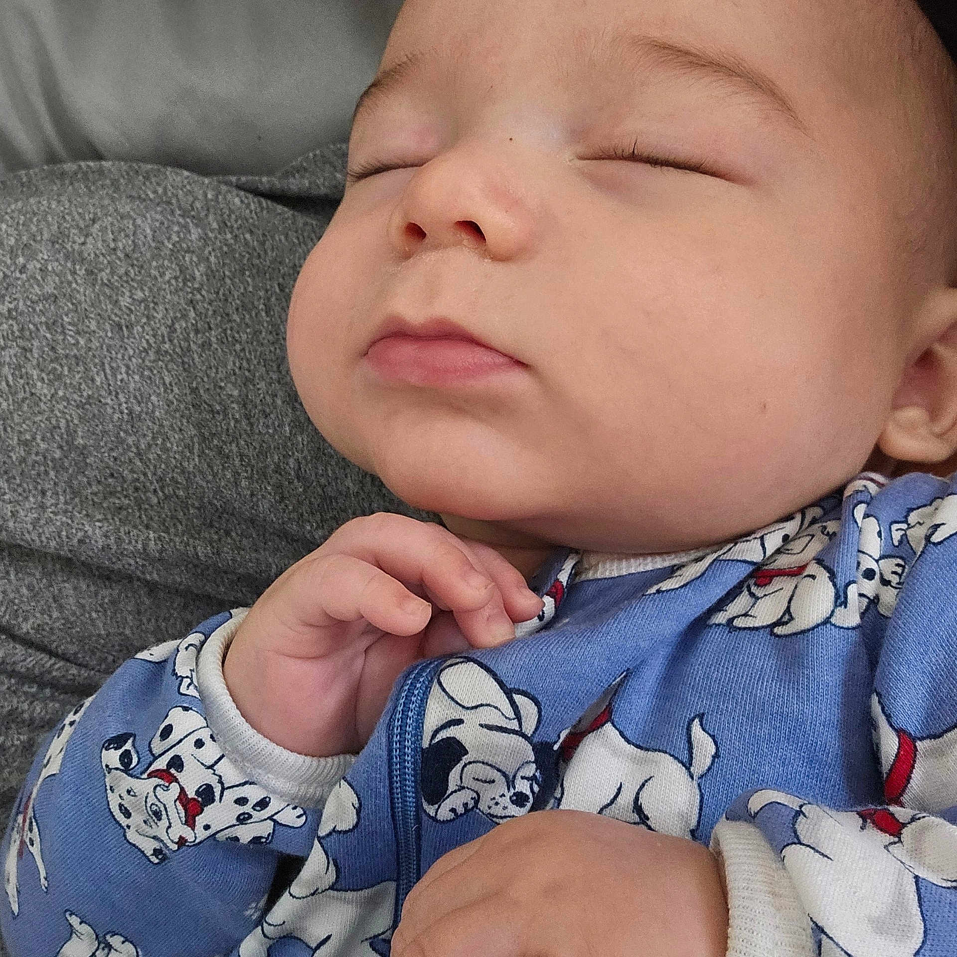 Kaison joined the competition — help win amazing prizes! baby, blanket, bodypart, couch, cushion, face, finger, furniture, hand, head, homedecor, newborn, person, photography, portrait, quilt, sad, shoulder, sleeping, yawning
