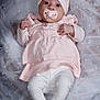 Arya a rejoint le concours — aidez-le/la à gagner de superbes lots ! baby, infant, pacifier, headband, bow, pink_clothing, white_pants, barefoot, lying_down, netting, pearls, cute, wide_eyes, soft_fabric, portrait, child, newborn, adorable, sleepwear, toddler