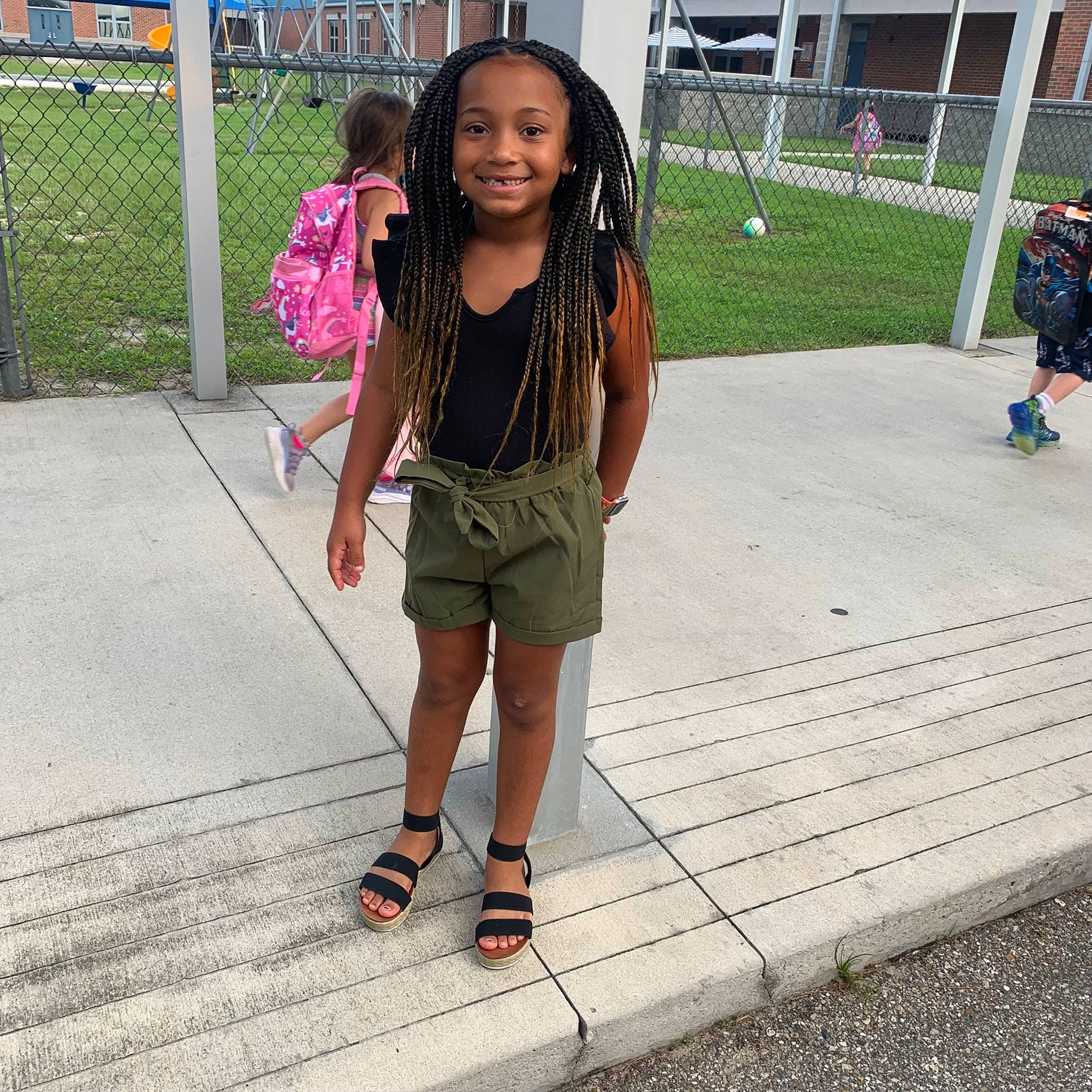 Gersey is registered to the contest to win money with this photo: beauty, child, city, fun, happy, human_leg, joy, leisure, magenta, person, pink, recreation, road_surface, shoe, sidewalk, smile, snapshot, summer, t_shirt, thigh