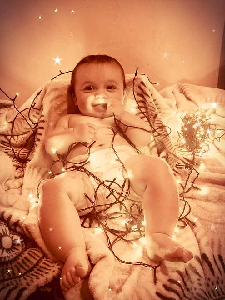 Callen is registered to the contest to win money with this photo: abdomen, angel, art, baby, chest, child, eye, flash_photography, grass, happy, head, monochrome, monochrome_photography, navel, people_in_nature, person, room, smile, toddler, trunk