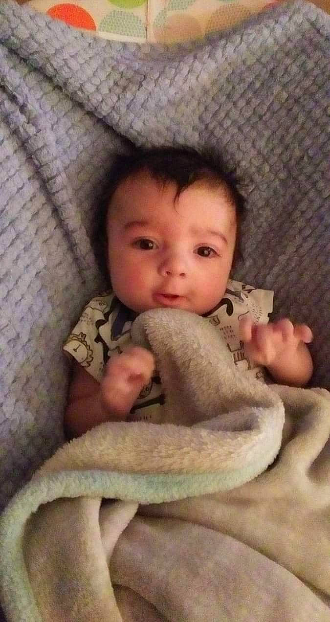 Angelo is registered to the contest to win money with this photo: baby, baby_sleeping, cheek, comfort, ear, gesture, iris, linens, lip, mammal, mouth, nail, nose, organ, person, skin, textile, thumb, toddler, vertebrate