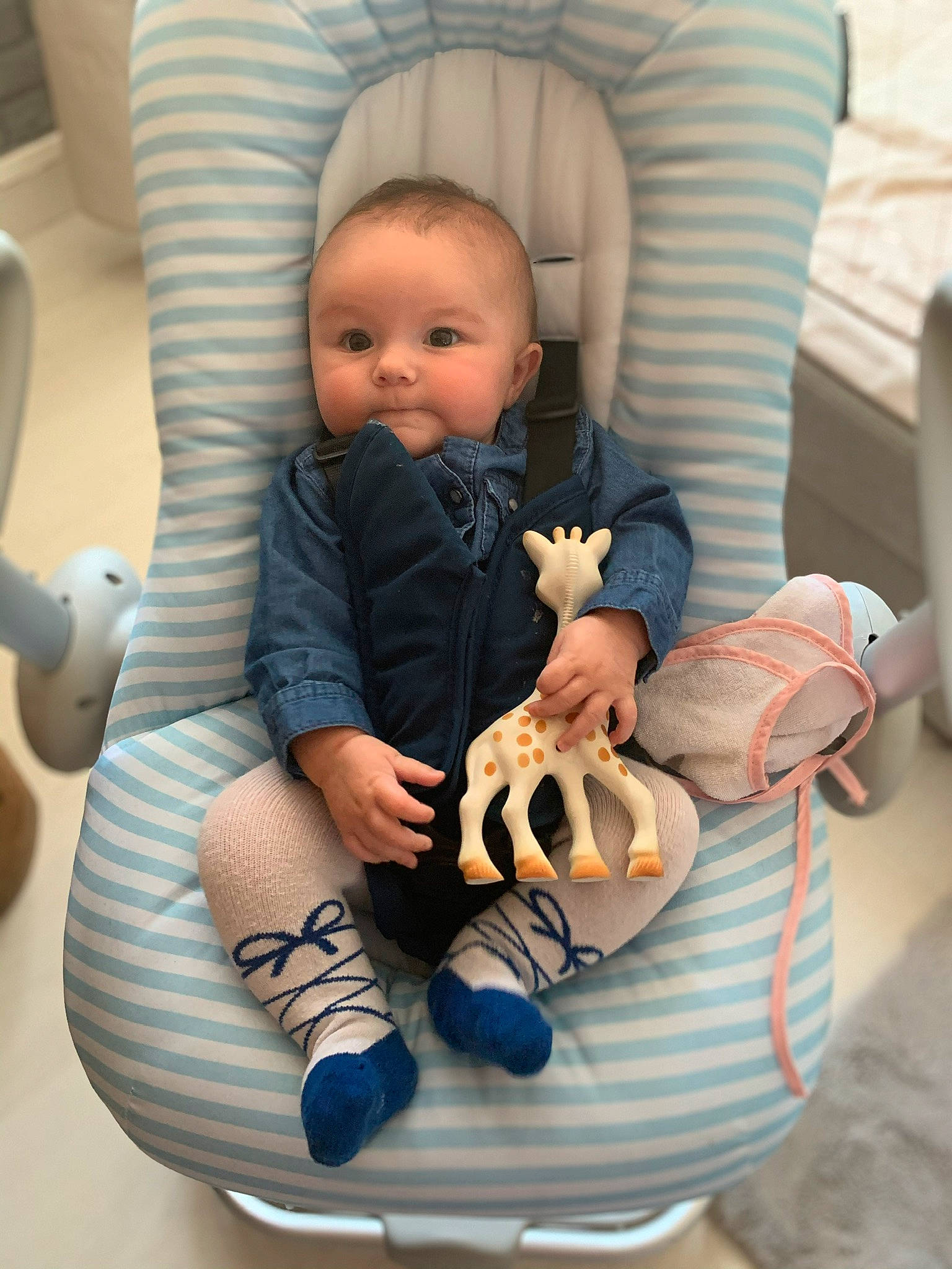 Lissana a rejoint le concours — aidez-le/la à gagner de superbes lots ! baby, baby_in_car_seat, baby_products, baby_sleeping, birth, child, comfort, person, product, toddler