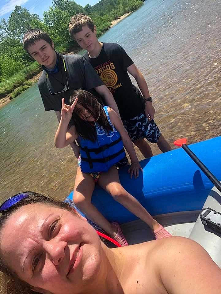 Lanna is registered to the contest to win money with this photo: boating, fun, joy, leg, leisure, person, photography, recreation, selfie, summer, vacation