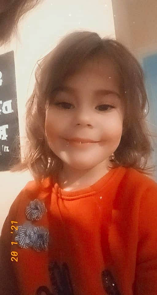 Liana a rejoint le concours — aidez-le/la à gagner de superbes lots ! cheek, chin, clothing, dress, eyebrow, eyelash, face, forehead, hair, happy, head, iris, joy, lip, mouth, nose, person, shoulder, skin, sleeve