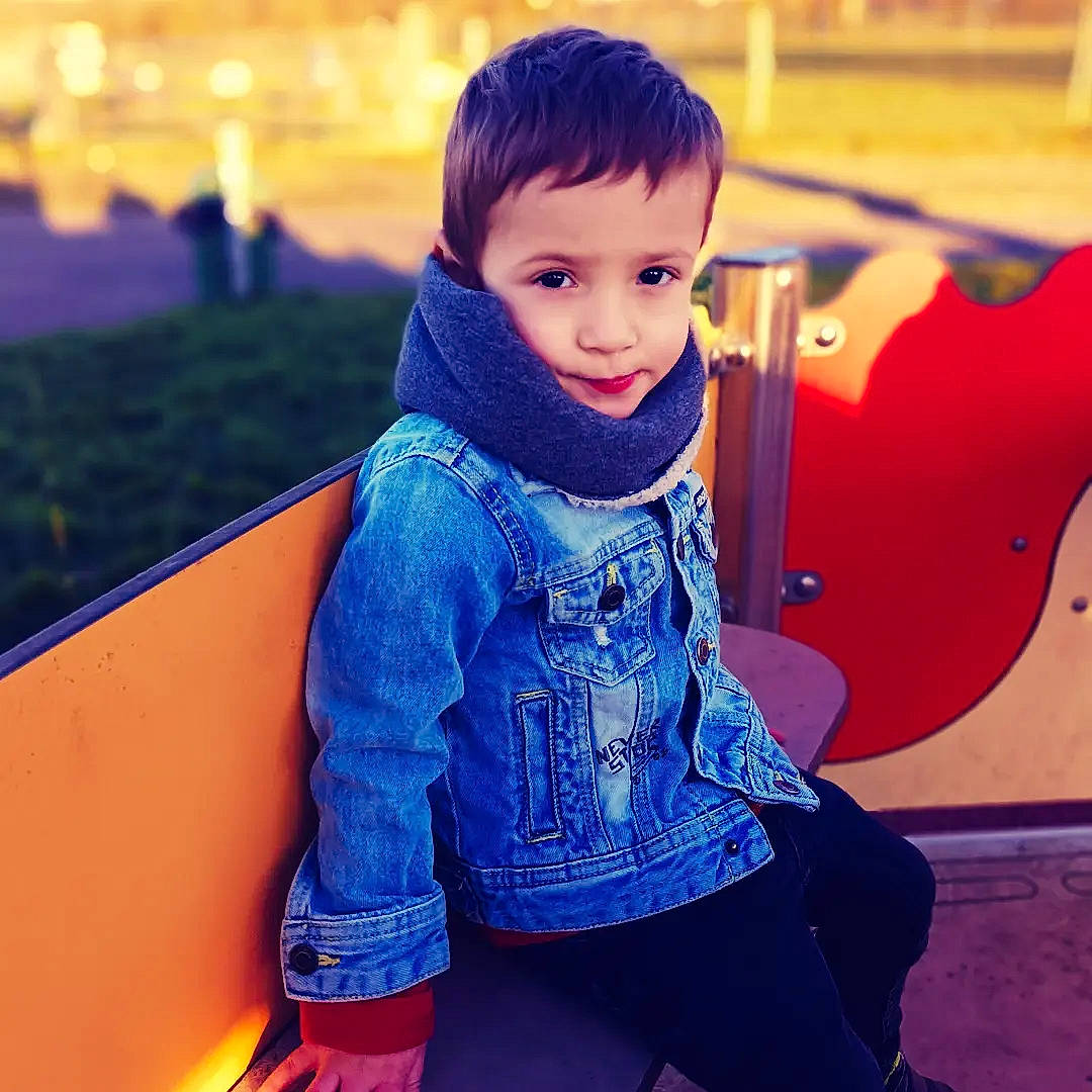Noah participe au concours pour gagner de l'argent avec cette photo : azure, baby_toddler_clothing, clothing, cool, electric_blue, fun, grass, happy, jacket, leisure, morning, orange, outerwear, person, recreation, sleeve, sportswear, standing, street_fashion, tints_and_shades