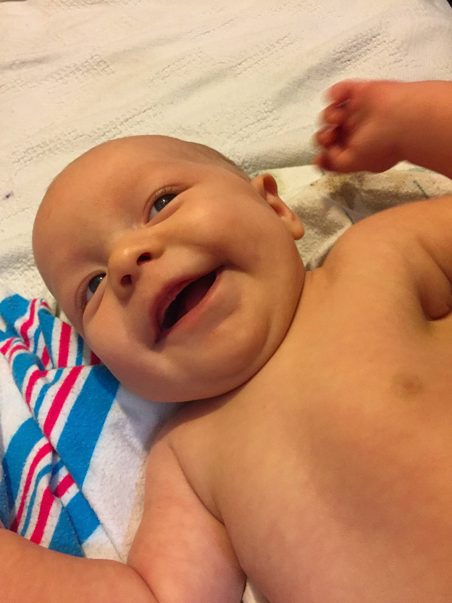 Layla is registered to the contest to win money with this photo: cheek, child, chin, close_up, ear, face, finger, forehead, hand, head, infant, lip, mouth, nose, person, skin, smile, toddler