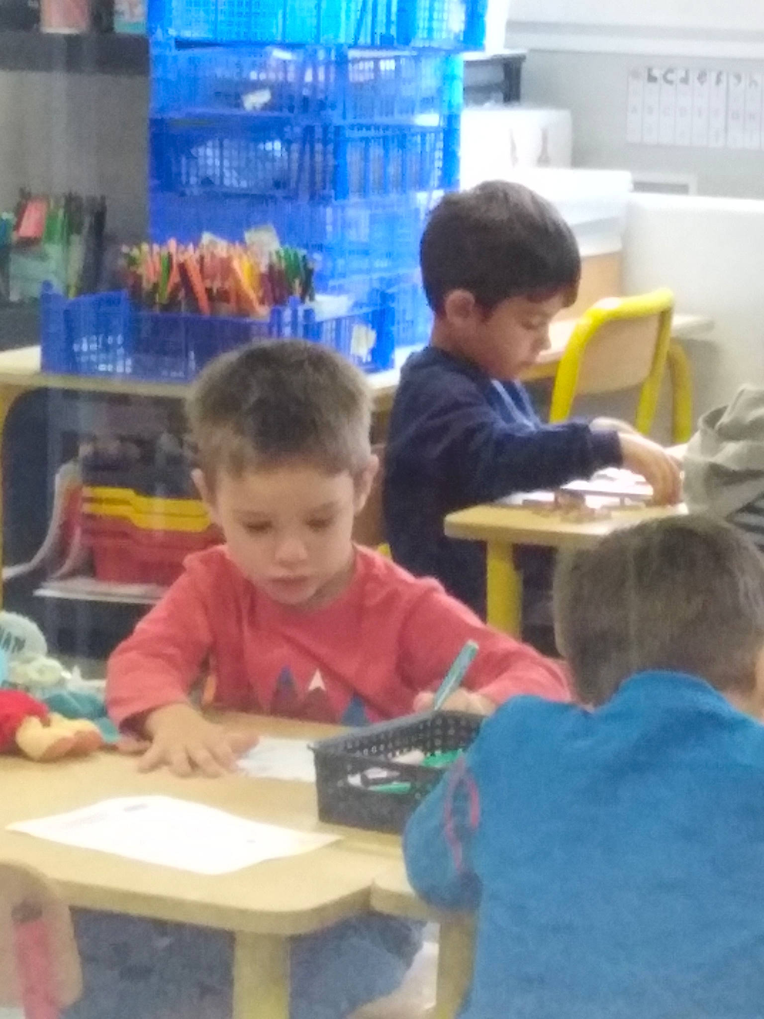 Nathan a rejoint le concours — aidez-le/la à gagner de superbes lots ! child, class, classroom, education, kindergarten, learning, person, play, private_school, room, school, toddler