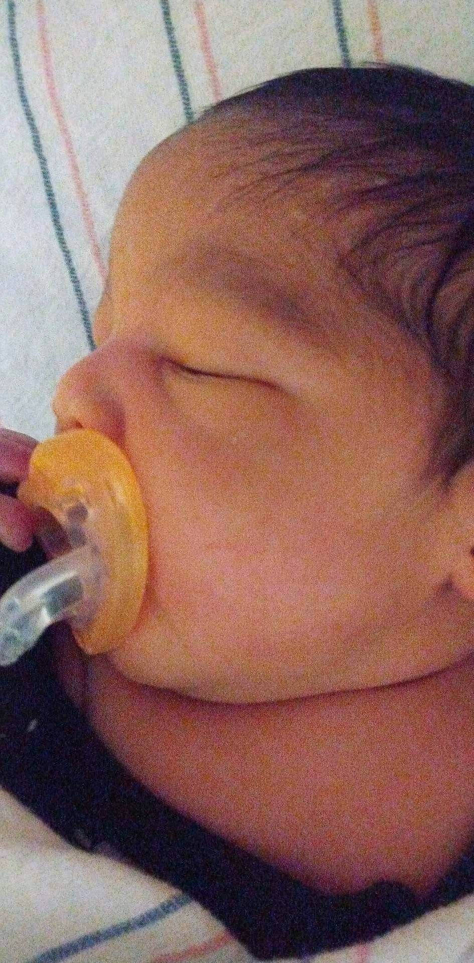 Genesis is registered to the contest to win money with this photo: abdomen, baby, baby_products, baby_sleeping, chest, child, comfort, comfort_food, drink, ear, eyelash, finger, flesh, hand, jaw, nail, nose, person, sweetness, thumb