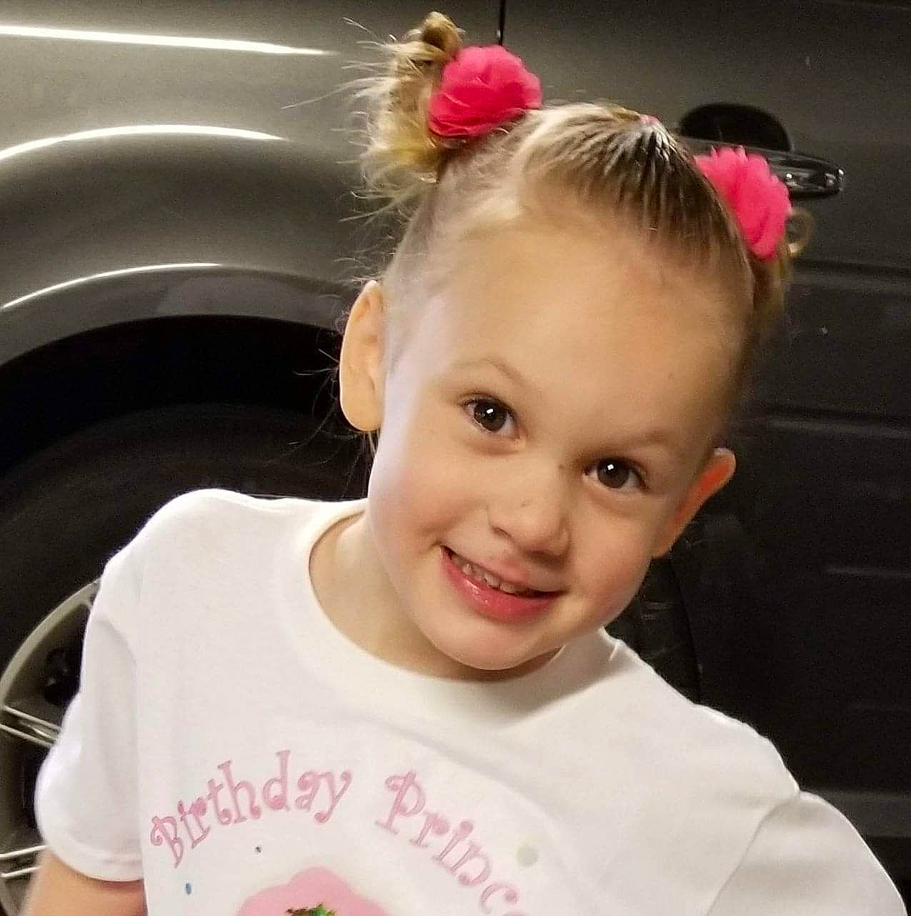 Caylee is registered to the contest to win money with this photo: beauty, blond, cheek, child, chin, cool, ear, eyebrow, face, facial_expression, forehead, hair, hairstyle, head, joy, lip, nose, person, pink, skin