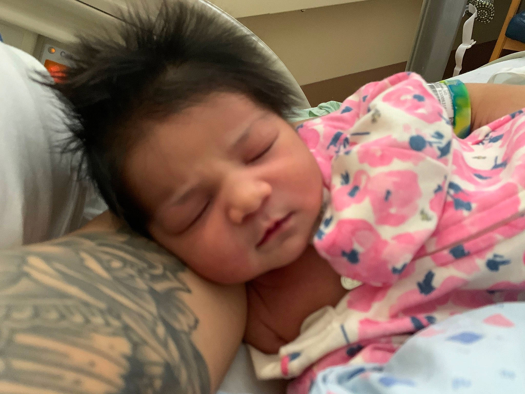 Armani is registered to the contest to win money with this photo: baby, baby_toddler_clothing, bedtime, cheek, child, comfort, event, eyelash, linens, mammal, nap, nose, pattern, person, skin, sleep, toddler