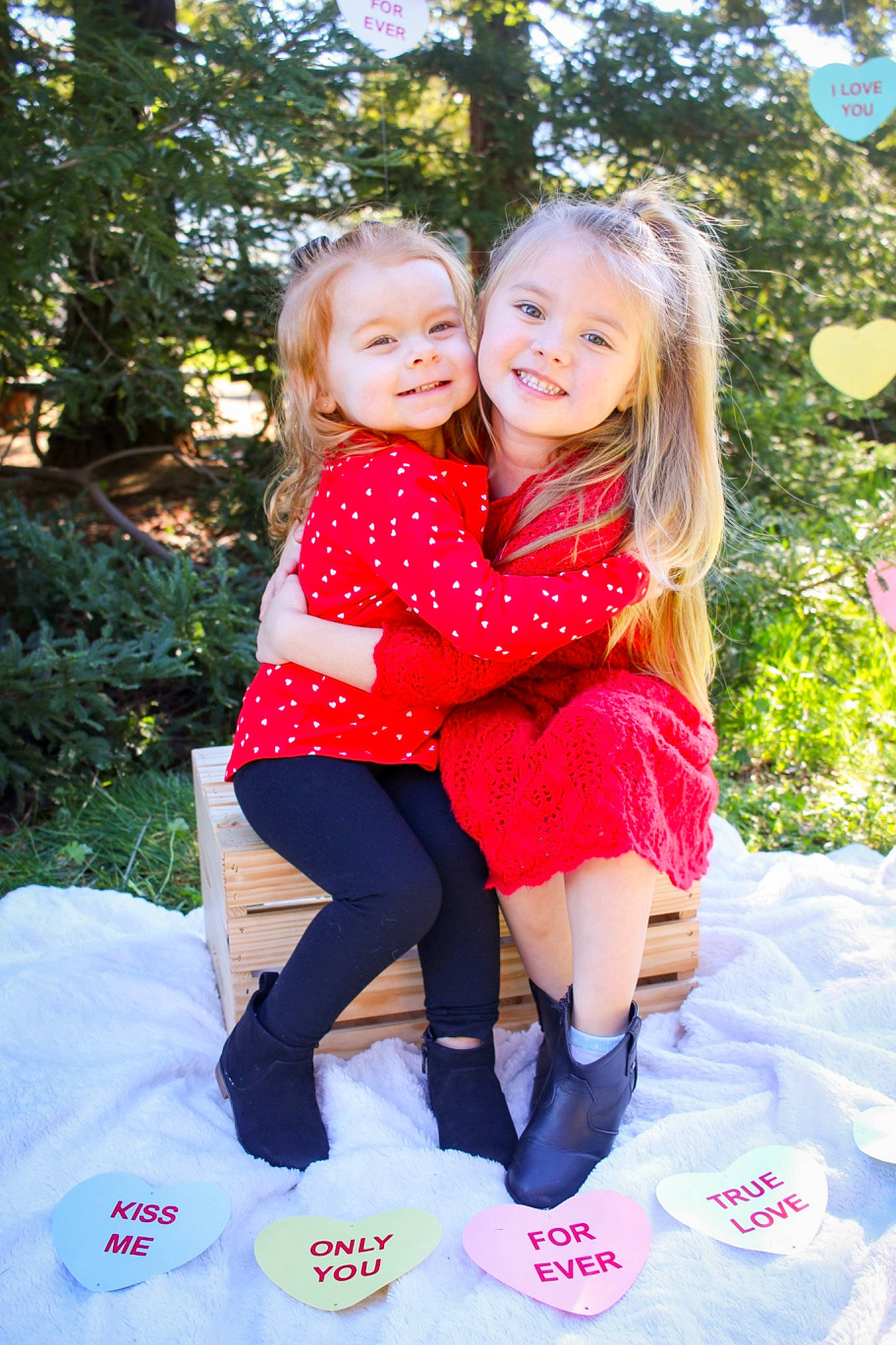 Journey-rose is registered to the contest to win money with this photo: child, dress, event, eye, face, fun, gesture, grass, hair, happy, head, joy, leisure, nature, people_in_nature, person, photograph, pink, plant, smile