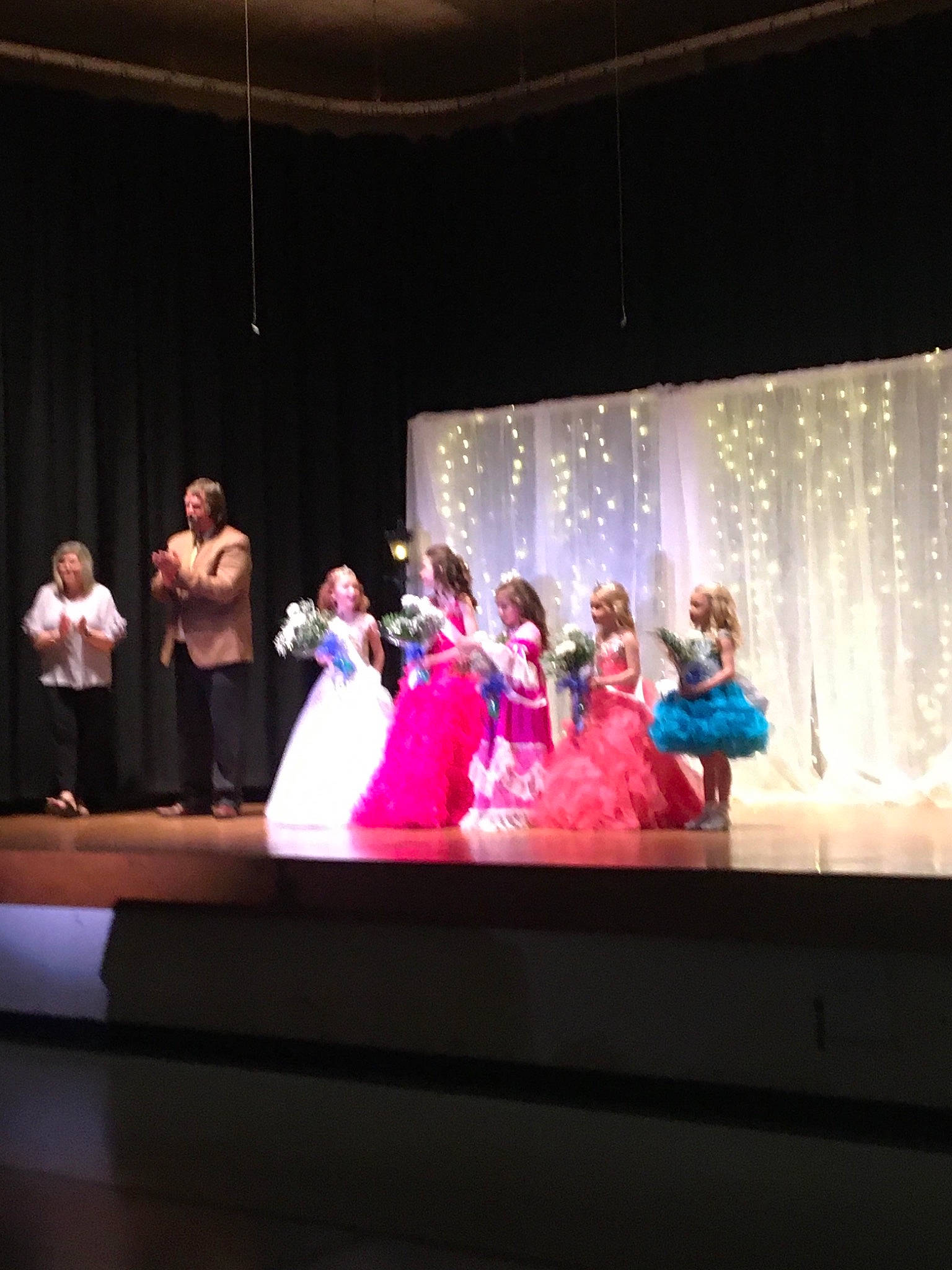 Abbagail is registered to the contest to win money with this photo: blurred, dance, event, heater, music_venue, musical_theatre, night, performance, performance_art, performing_arts, person, sky, stage, talent_show