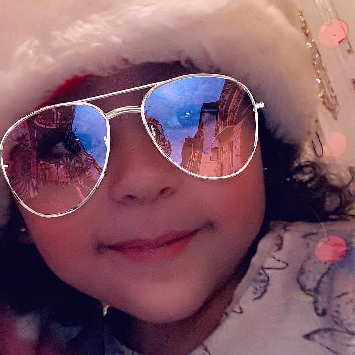 Ana Sofia is registered to the contest to win money with this photo: beauty, cheek, chin, cool, eye, eyebrow, eyewear, face, forehead, glasses, hair, head, headwear, lip, nose, person, pink, selfie, skin, smile