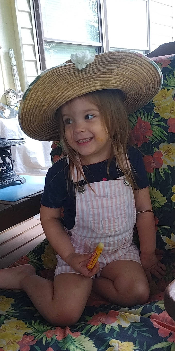 Londyn is registered to the contest to win money with this photo: eye, face, facial_expression, fun, hair, hairstyle, happy, hat, head, headgear, headwear, iris, joy, mammal, organ, people, person, plant, skin, smile