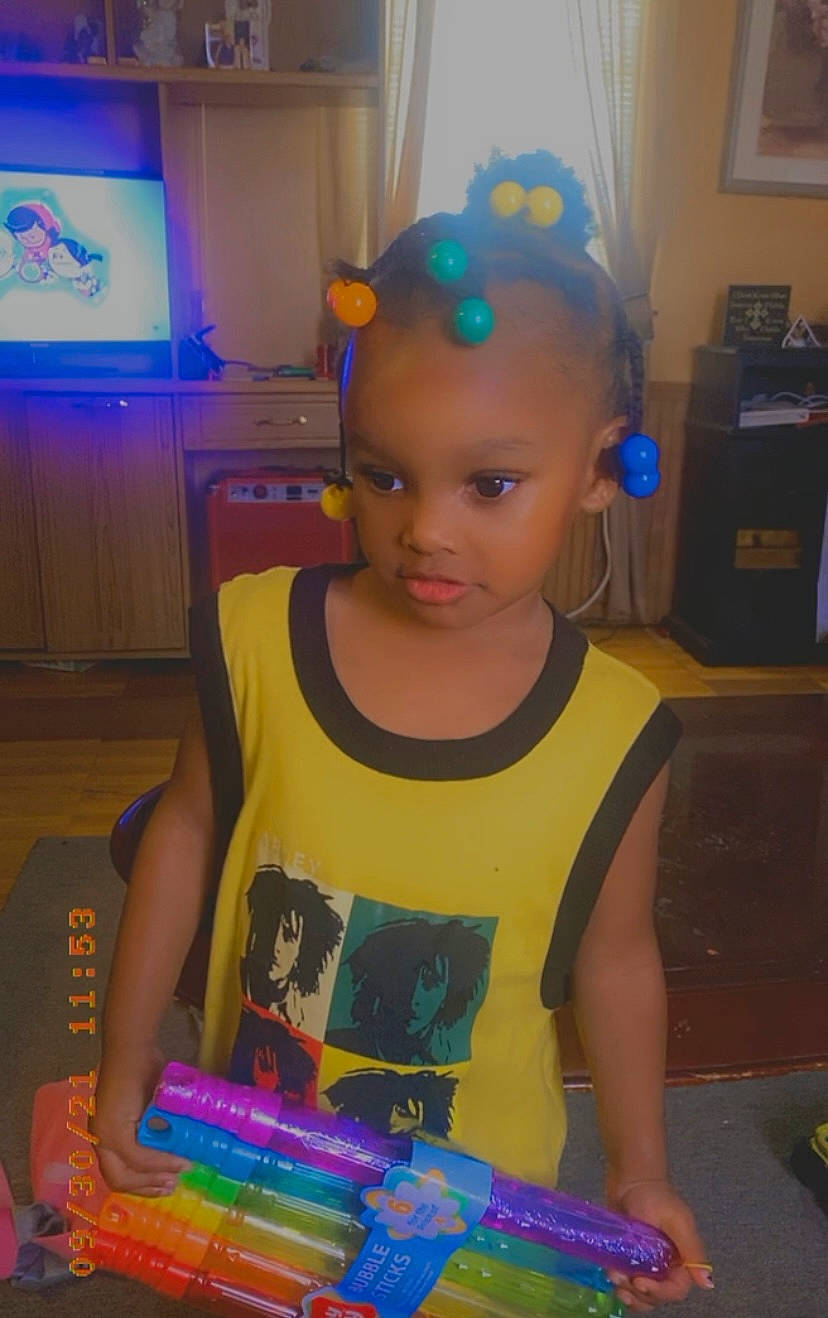 Jaiuni joined the competition — help win amazing prizes! audio_equipment, blue, chair, child, electric_blue, electronic_device, event, fun, leisure, party, person, plastic, play, purple, recreation, room, t_shirt, television, toddler, toy