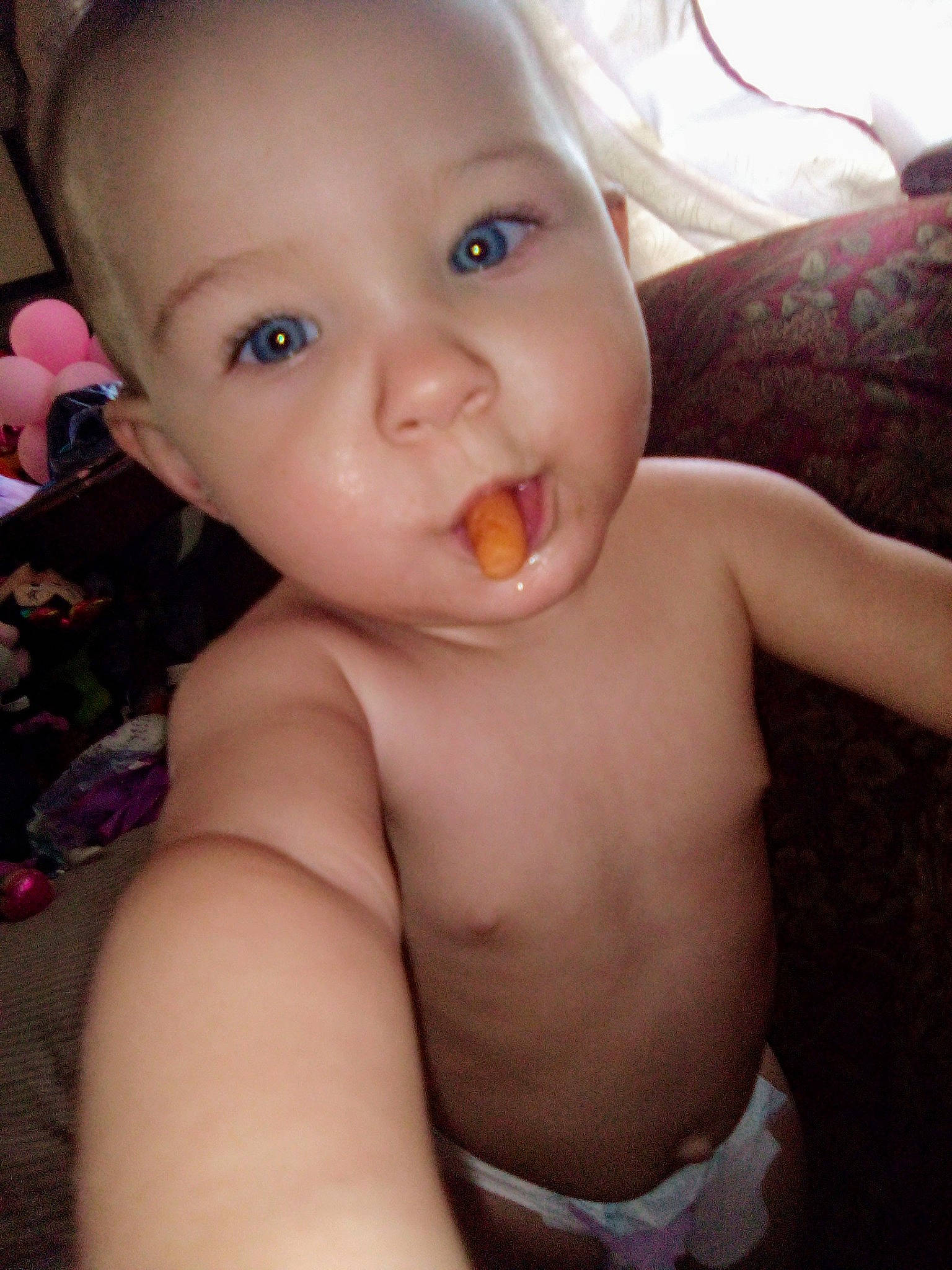 Arrabella is registered to the contest to win money with this photo: baby, beauty, cheek, child, chin, eye, face, facial_expression, finger, fun, hand, head, lip, mouth, muscle, nose, organ, person, skin, smile