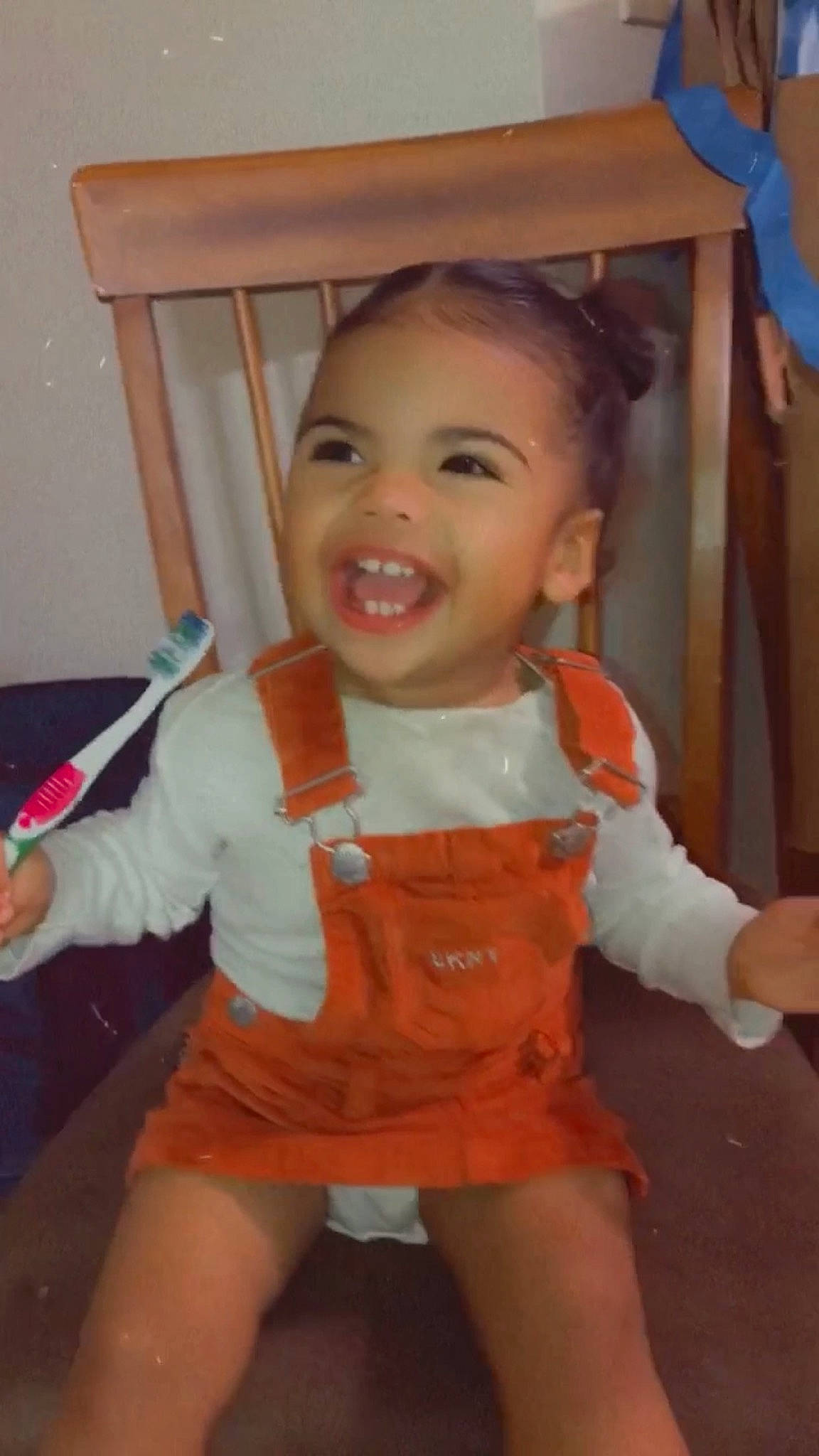 Katalaya is registered to the contest to win money with this photo: baby, baby_laughing, baby_products, baby_toddler_clothing, facial_expression, hand, laugh, person, plastic, pleased, sock, thumb, toddler, tooth