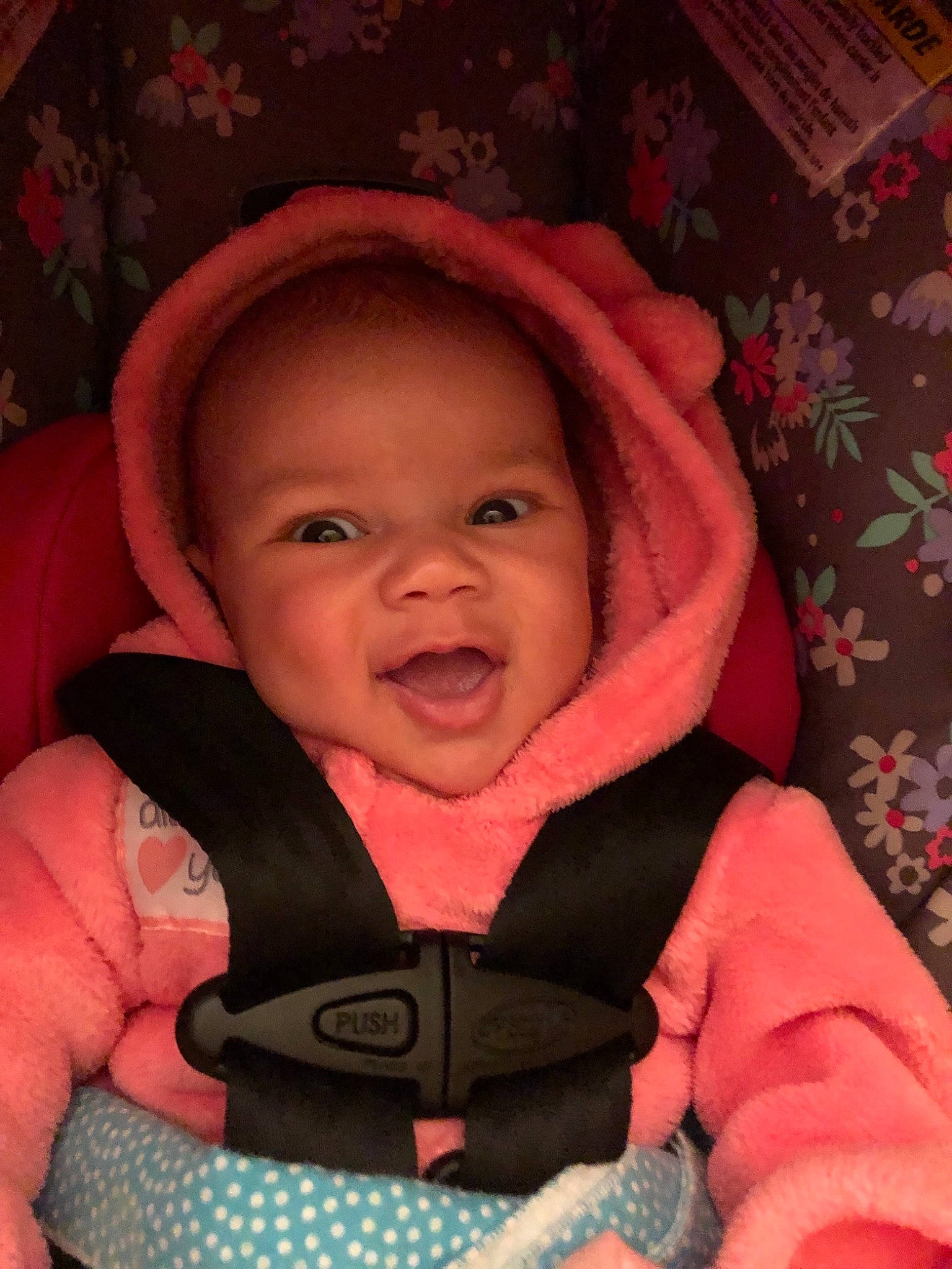 Draya is registered to the contest to win money with this photo: cheek, child, cool, ear, eye, face, fun, girl, head, infant, iris, mouth, nose, person, pink, product, red, skin, smile, textile