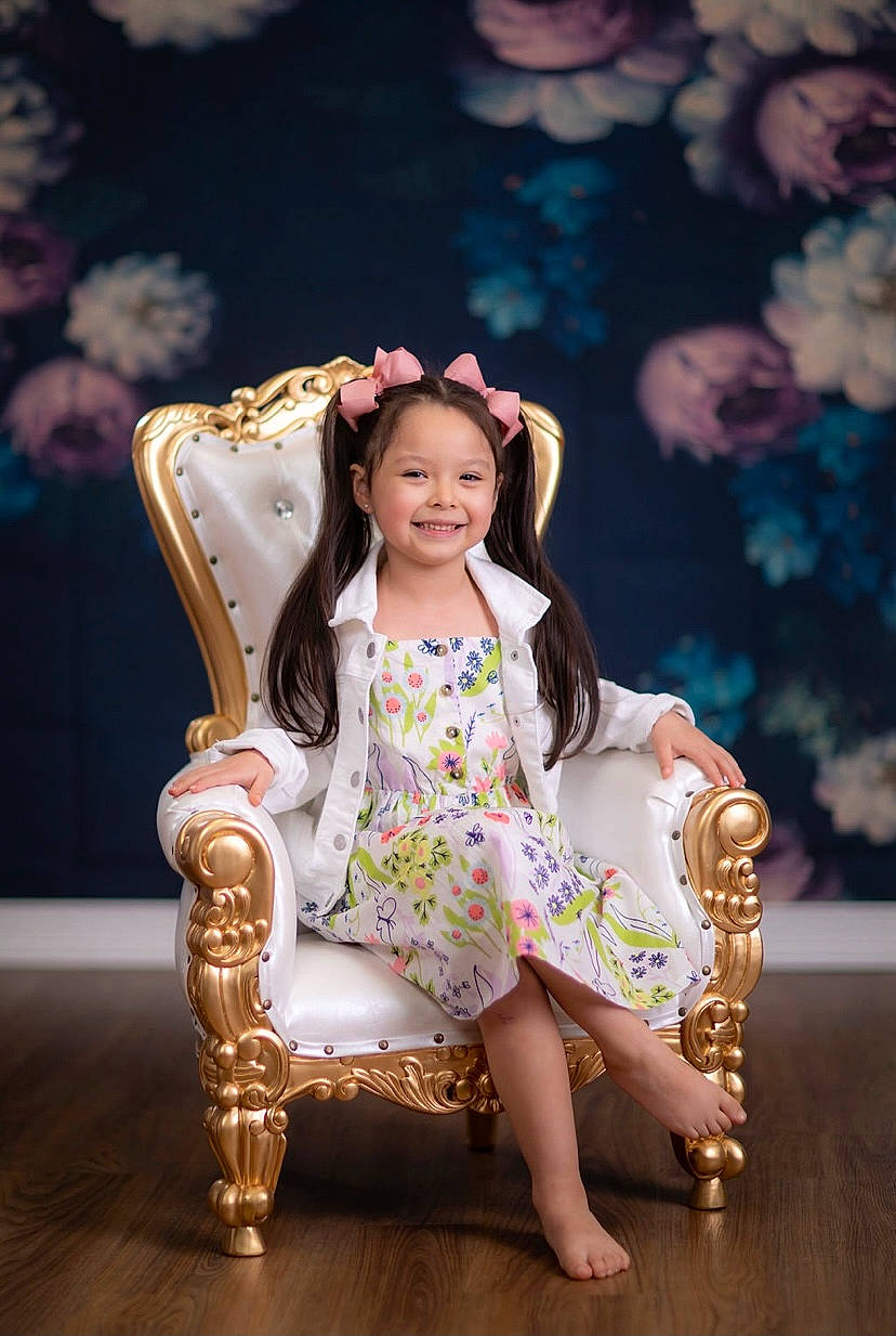 Lina joined the competition — help win amazing prizes! black_hair, chair, dress, event, eye, fashion_design, fawn, flash_photography, fun, happy, human_body, human_leg, joy, leg, leisure, long_hair, magenta, person, pink, skin