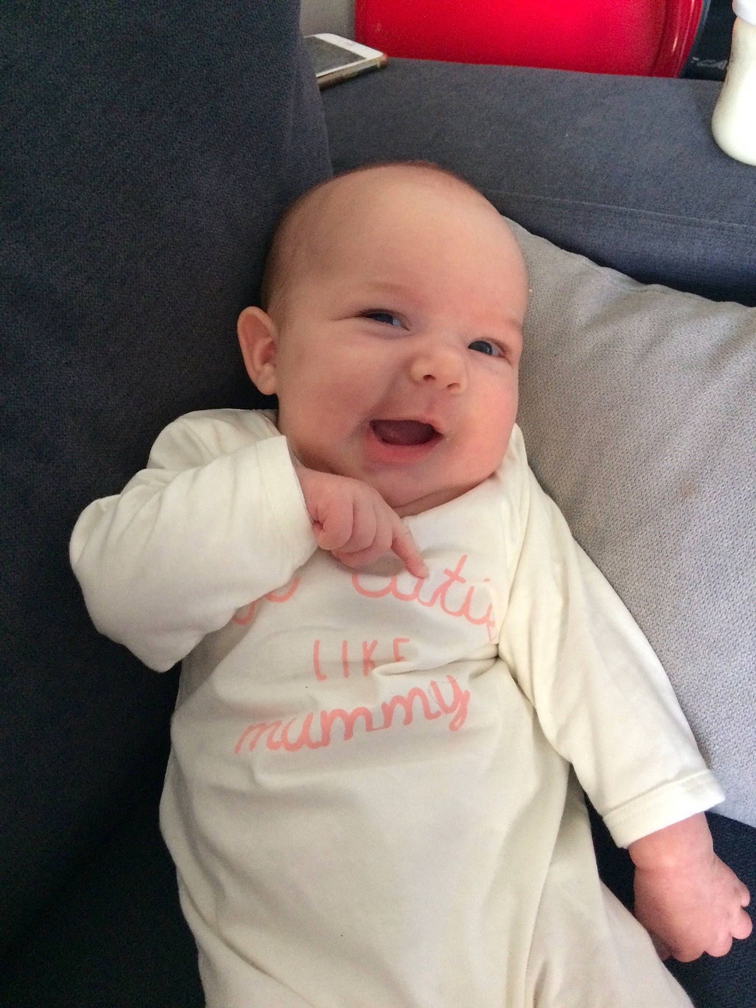 Lola a rejoint le concours — aidez-le/la à gagner de superbes lots ! arm, baby, cheek, child, chin, ear, face, facial_expression, head, mouth, person, skin, smile, toddler