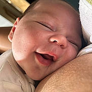 Charlie a rejoint le concours — aidez-le/la à gagner de superbes lots ! baby, cheek, close_up, comfort, cute, expression, face, human, infant, newborn, peaceful, portrait, relaxation, resting, skin, sleep, sleeping, smiling, soft, warmth
