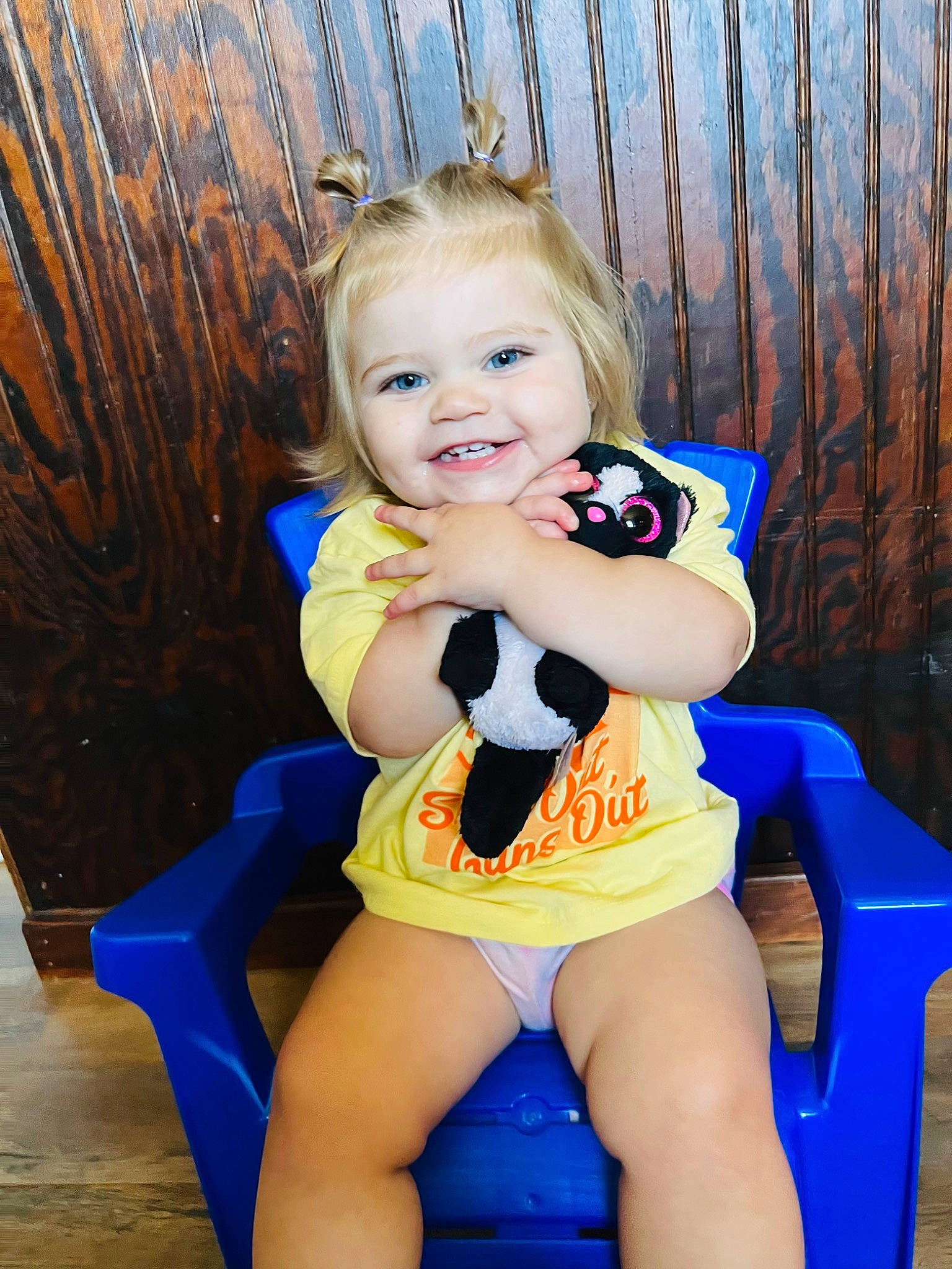 Amelia is registered to the contest to win money with this photo: blue, child, clothing, electric_blue, eye, fun, hair, hairstyle, happy, human_body, joy, leg, leisure, long_hair, organ, person, skin, smile, sportswear, swimwear