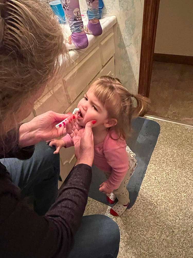 Alyza is registered to the contest to win money with this photo: blond, brown_hair, eye, eyelash, finger, flooring, foot, fun, gesture, hand, happy, lap, long_hair, mouth, nail, person, sitting, skin, thigh, thumb