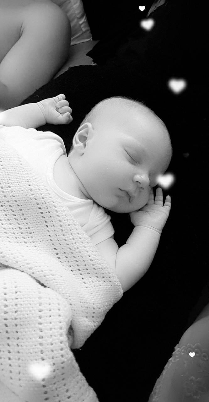 Kaylem is registered to the contest to win money with this photo: arm, baby, beauty, birth, black, black_and_white, cheek, child, hand, monochrome, monochrome_photography, nose, person, photograph, photography, portrait_photography, skin, sleep, style, toddler