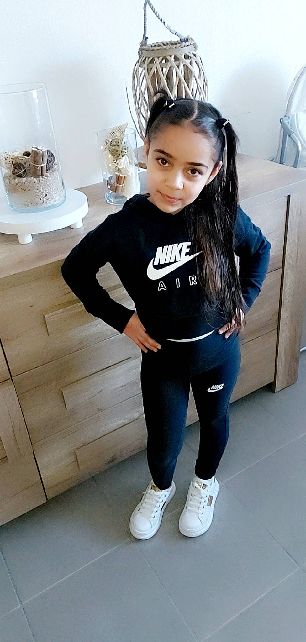 Rose Marie participe au concours pour gagner de l'argent avec cette photo : active_pants, black_hair, cool, eyewear, fashion, fashion_design, hair, joy, knee, long_hair, long_sleeved_t_shirt, neck, person, shoe, sleeve, sportswear, street_fashion, sweatpant, t_shirt, thigh