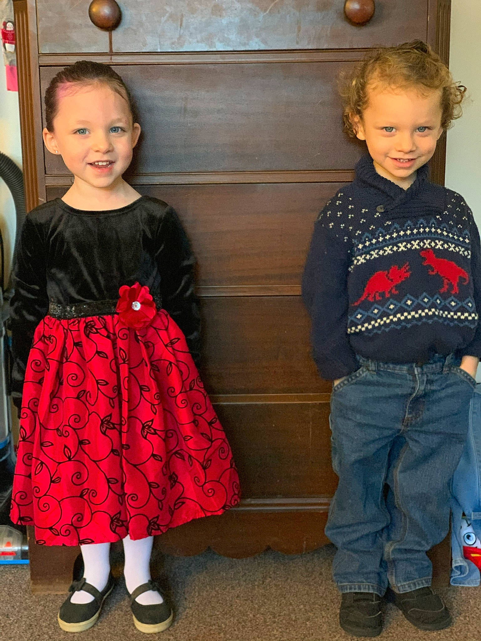 Leilah is registered to the contest to win money with this photo: baby_toddler_clothing, clothing, dress, face, facial_expression, fashion, happy, head, human_body, jeans, joint, joy, person, shoe, shoulder, skin, sleeve, smile, standing, toddler