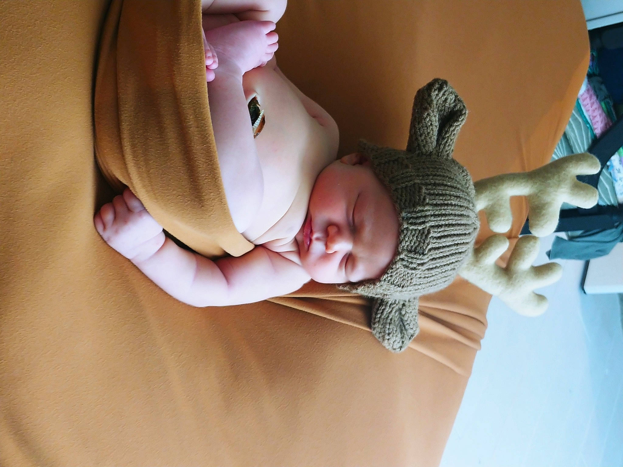 Porter is registered to the contest to win money with this photo: baby, child, ear, eye, finger, hand, headwear, joint, mouth, person, photography, skin, toddler