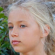 Loane participe au concours pour gagner de l'argent avec cette photo :