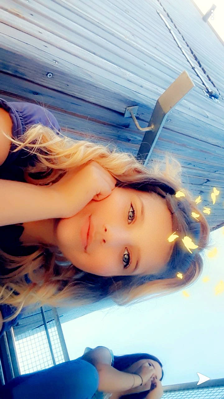 Lena a rejoint le concours — aidez-le/la à gagner de superbes lots ! beauty, black_hair, child, cool, daydream, eye, fun, happy, headwear, leisure, nap, nose, person, photography, skin, sky, smile, toddler