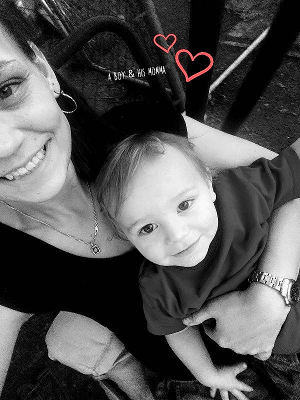 Dallas is registered to the contest to win money with this photo: baby, black, black_and_white, child, daughter, flash_photography, friendship, fun, gesture, happy, monochrome, monochrome_photography, mother, people, person, photograph, photography, sibling, smile, snapshot