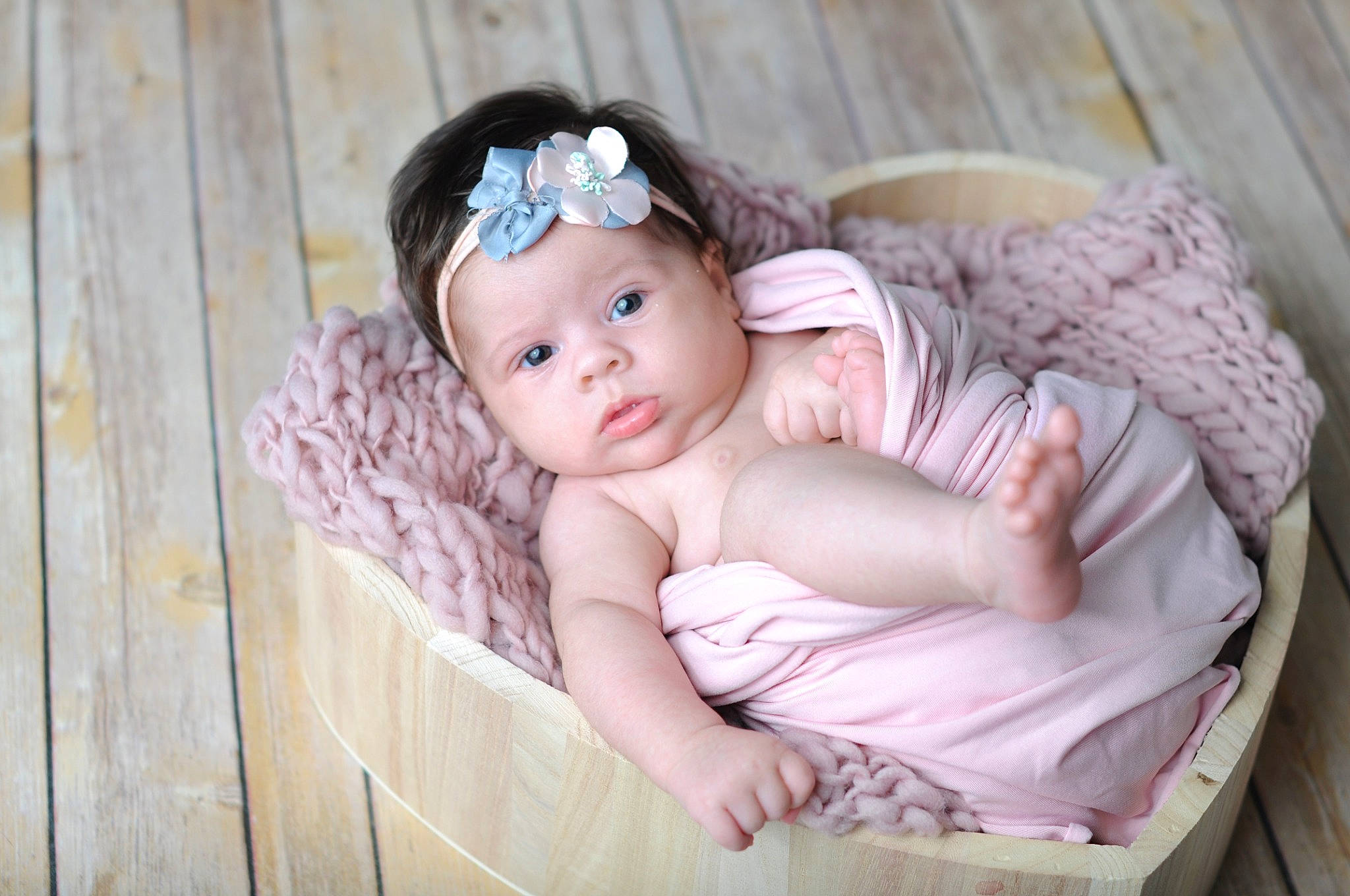 Camila a rejoint le concours — aidez-le/la à gagner de superbes lots ! baby, baby_products, baby_toddler_clothing, beauty, cheek, child, child_model, eye, hair_accessory, headband, headgear, headpiece, headwear, person, photograph, photography, pink, portrait_photography, product, skin