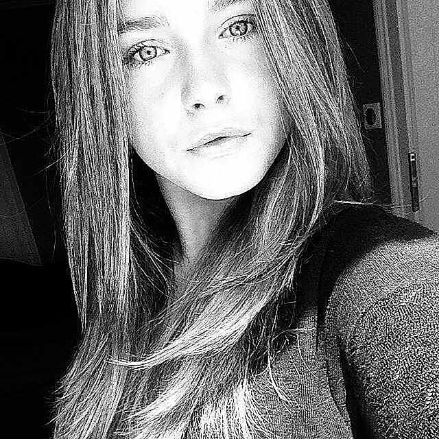 Léa participe au concours pour gagner de l'argent avec cette photo :