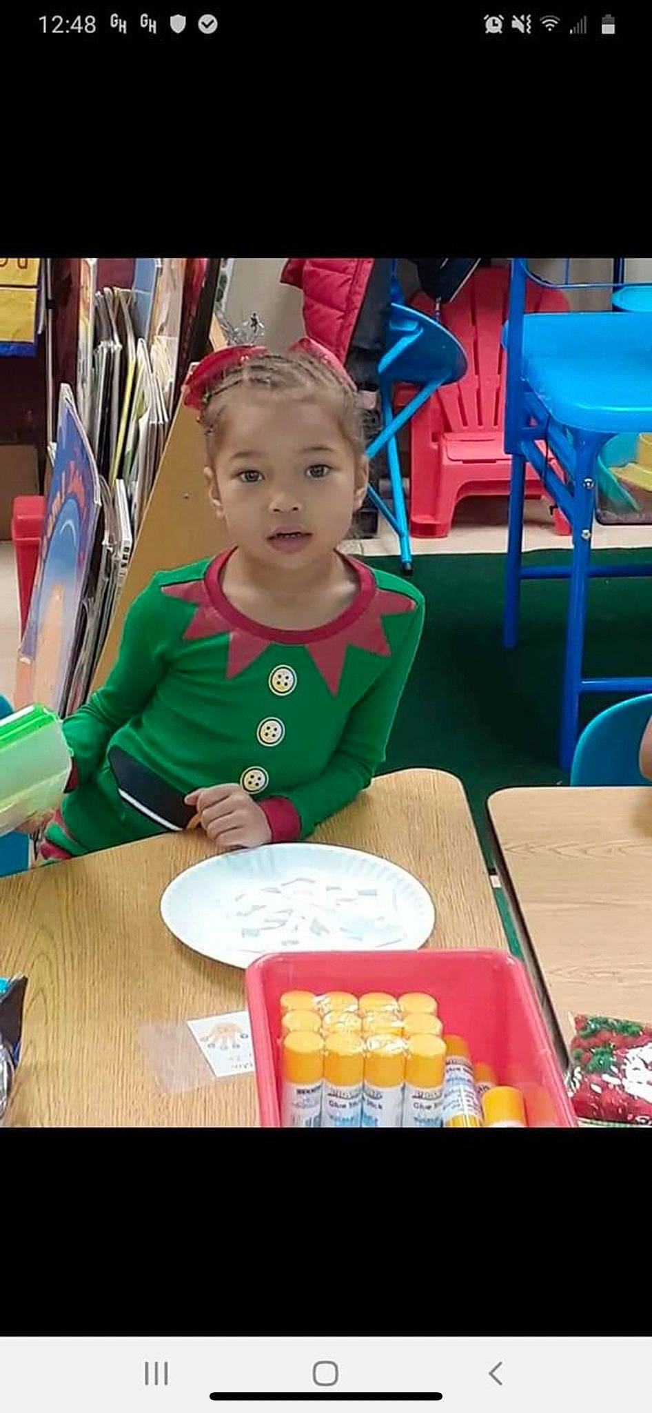 Honesty joined the competition — help win amazing prizes! chair, child, comfort_food, cuisine, desk, event, finger_food, fun, junk_food, kindergarten, leisure, person, recreation, room, sharing, smile, sweetness, t_shirt, table, toddler