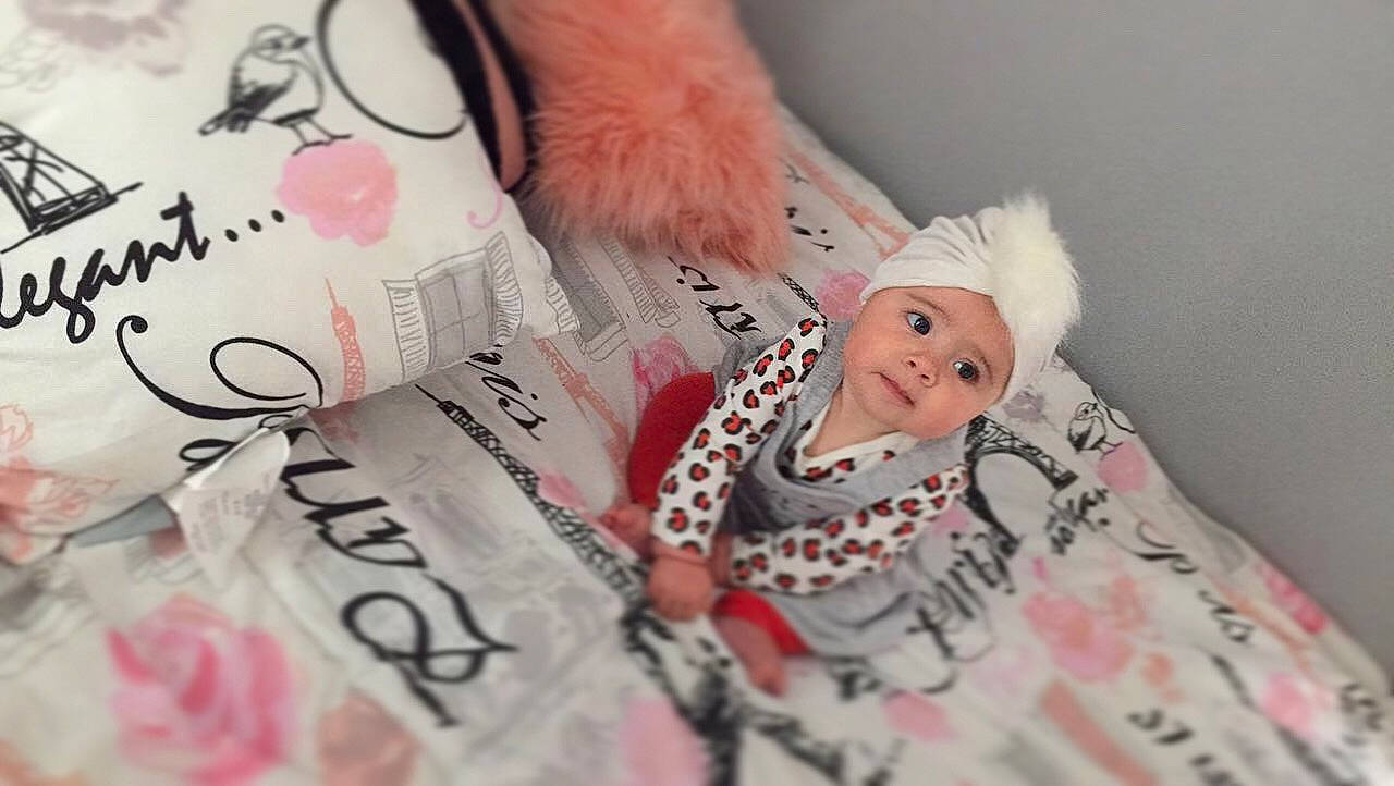 Lina is registered to the contest to win money with this photo: child, drawing, finger, hand, happy, human, illustration, lip, nail, paper, person, pink, skin, style, textile