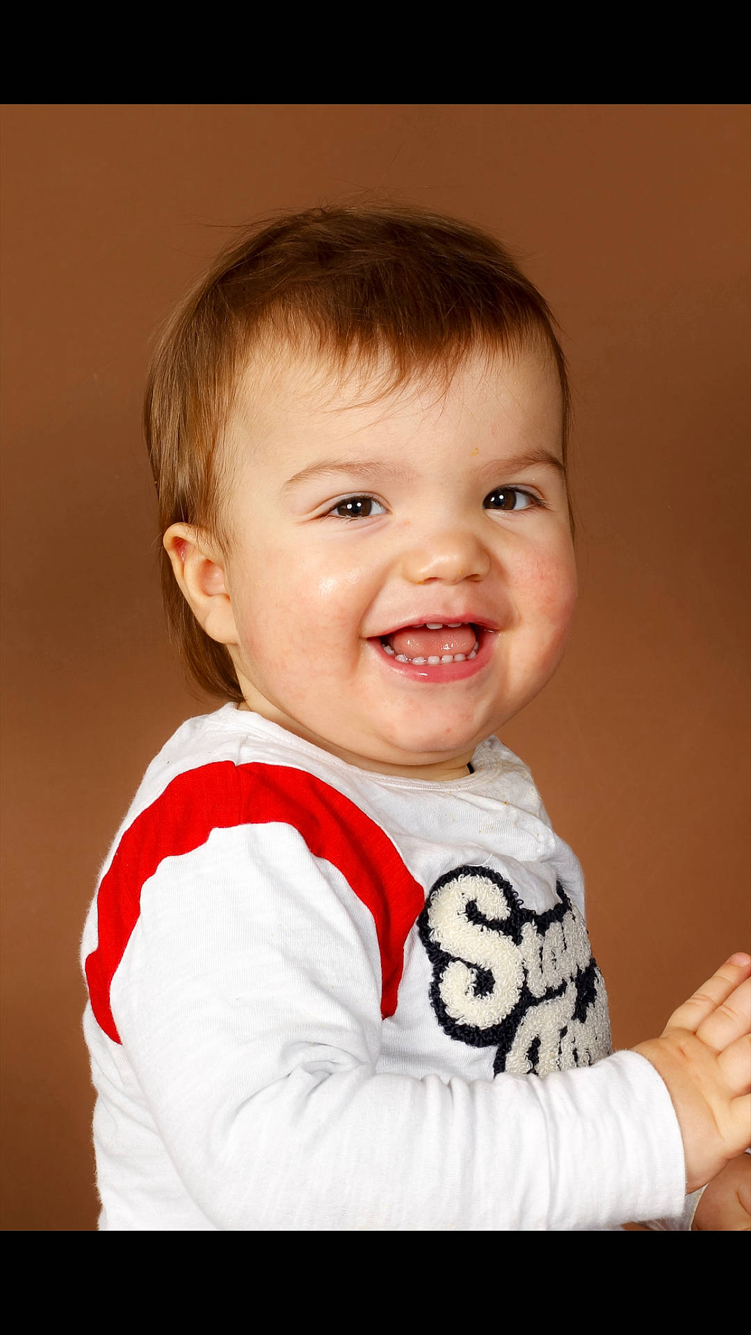 Maverick participe au concours pour gagner de l'argent avec cette photo : baby, cheek, child, child_model, chin, eye, face, facial_expression, happy, joy, laugh, lip, person, photo_shoot, photography, portrait, portrait_photography, red, skin, smile