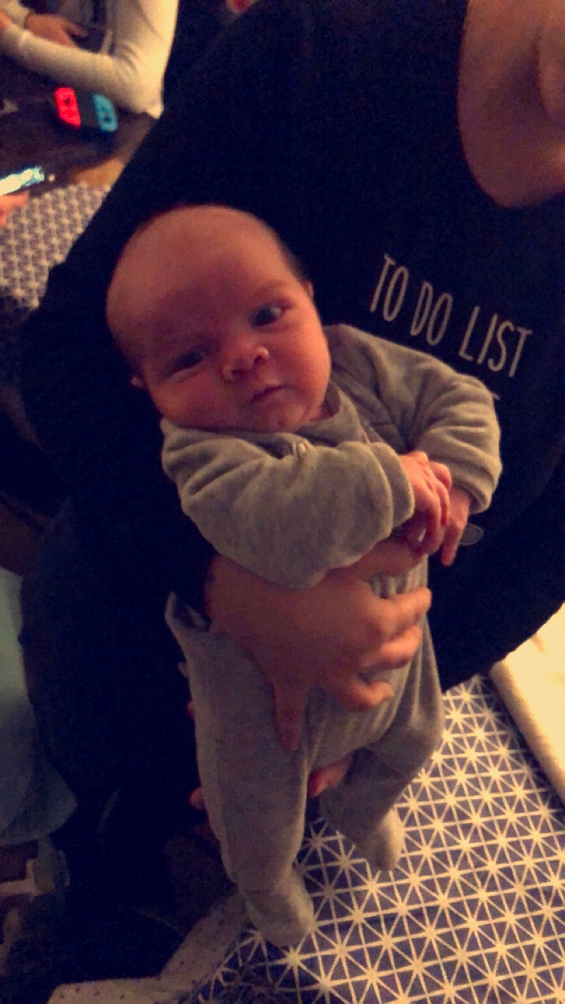 Maël participe au concours pour gagner de l'argent avec cette photo : arm, cheek, child, day, eye, facial_hair, finger, fun, girl, head, human, infant, mouth, nose, organ, person, product, sitting, skin, toddler