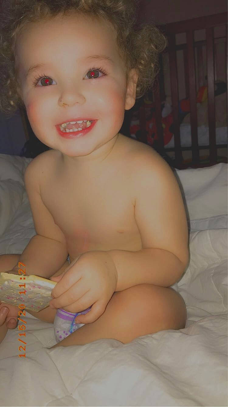 Jaxyn is registered to the contest to win money with this photo: baby, baby_toddler_clothing, cheek, chest, child, chin, ear, finger, head, iris, joint, joy, nail, nose, organ, person, skin, stomach, thumb, toddler