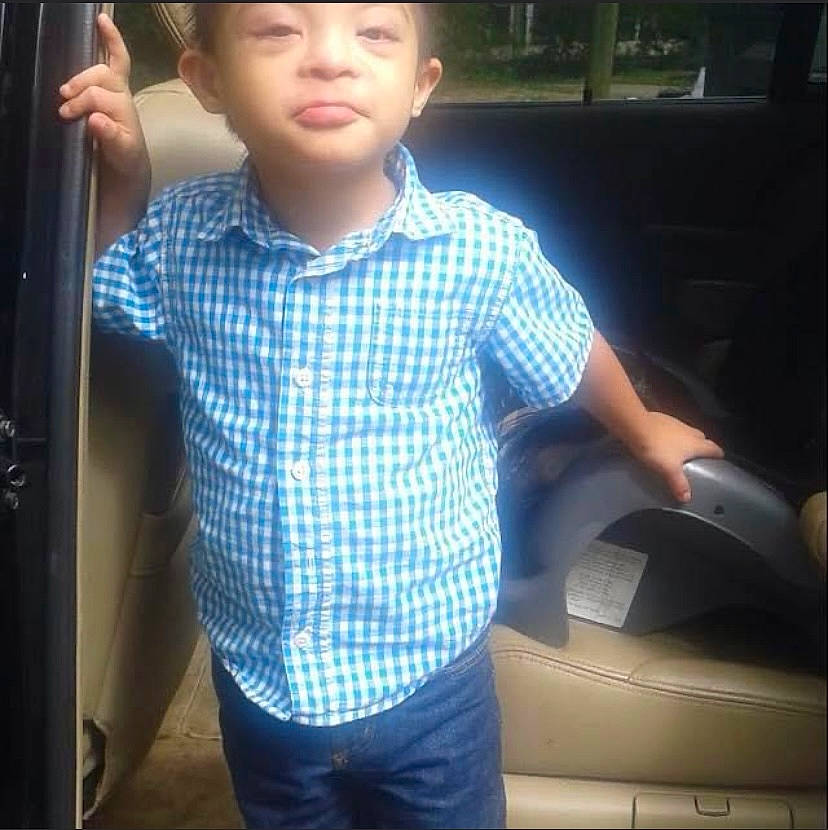 Santiago joined the competition — help win amazing prizes! audio_equipment, automotive_design, automotive_exterior, cool, denim, dress_shirt, electric_blue, electronic_device, eyewear, family_car, fun, gadget, gesture, headwear, person, plaid, shirt, sleeve, snapshot, sportswear