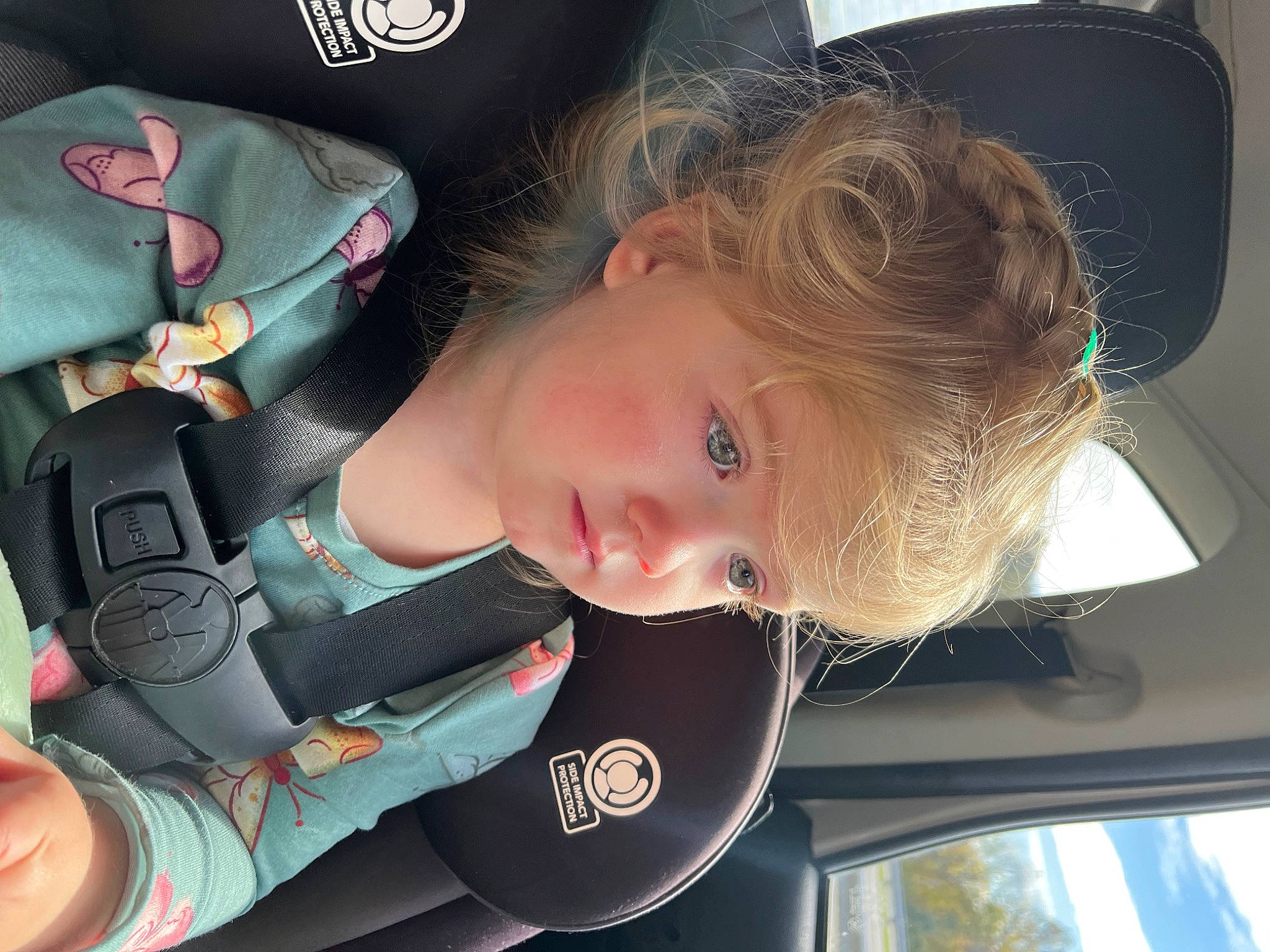 Zeplyn is registered to the contest to win money with this photo: auto_part, automotive_design, automotive_exterior, automotive_window_part, car, car_seat, child, electric_blue, family_car, head_restraint, luxury_vehicle, motor_vehicle, person, seat_belt, smile, steering_wheel, toddler, vehicle, vehicle_door, window
