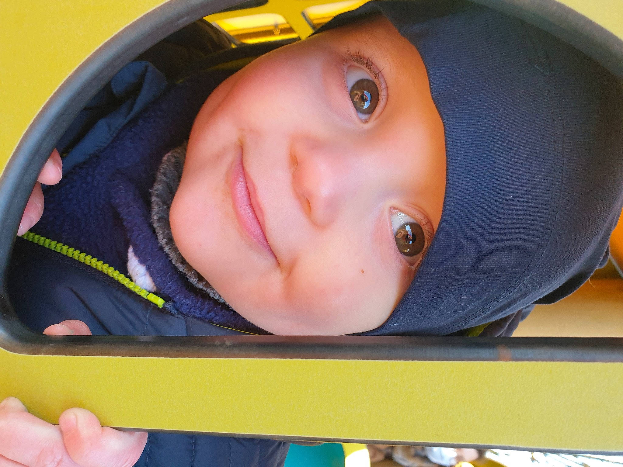 édouard a rejoint le concours — aidez-le/la à gagner de superbes lots ! baby, baby_products, cap, cheek, child, comfort, electric_blue, eyebrow, eyelash, fashion_accessory, fun, happy, headwear, helmet, iris, joy, lip, nose, person, personal_protective_equipment