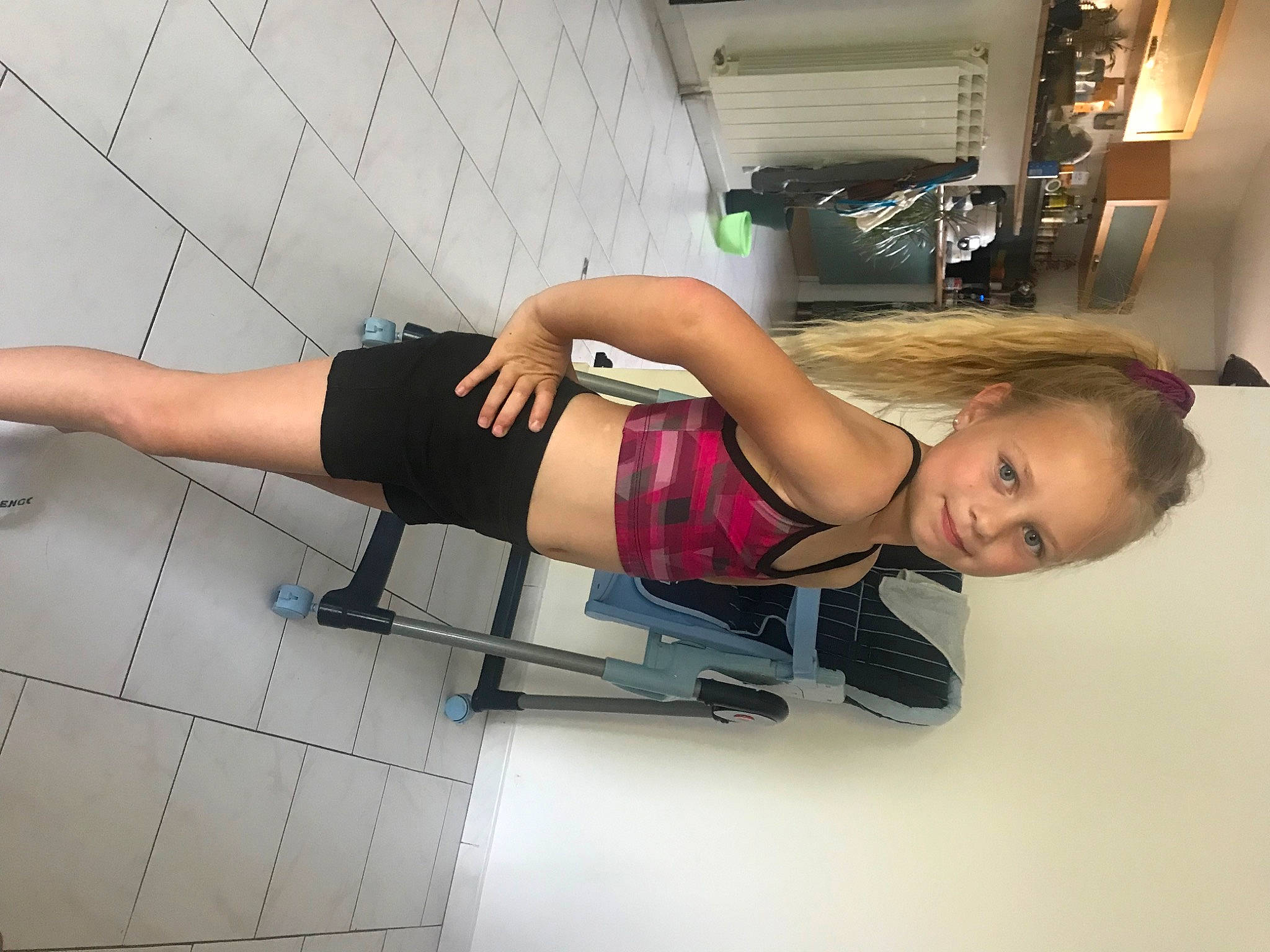 Maiwenn a rejoint le concours — aidez-le/la à gagner de superbes lots ! abdomen, arm, automotive_design, balance, boot, chest, dress, elbow, flooring, fun, human_leg, joint, joy, knee, leg, person, shorts, sneakers, sportswear, thigh